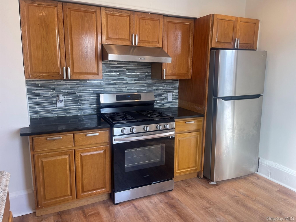 200 Claridge Avenue - Photo 1