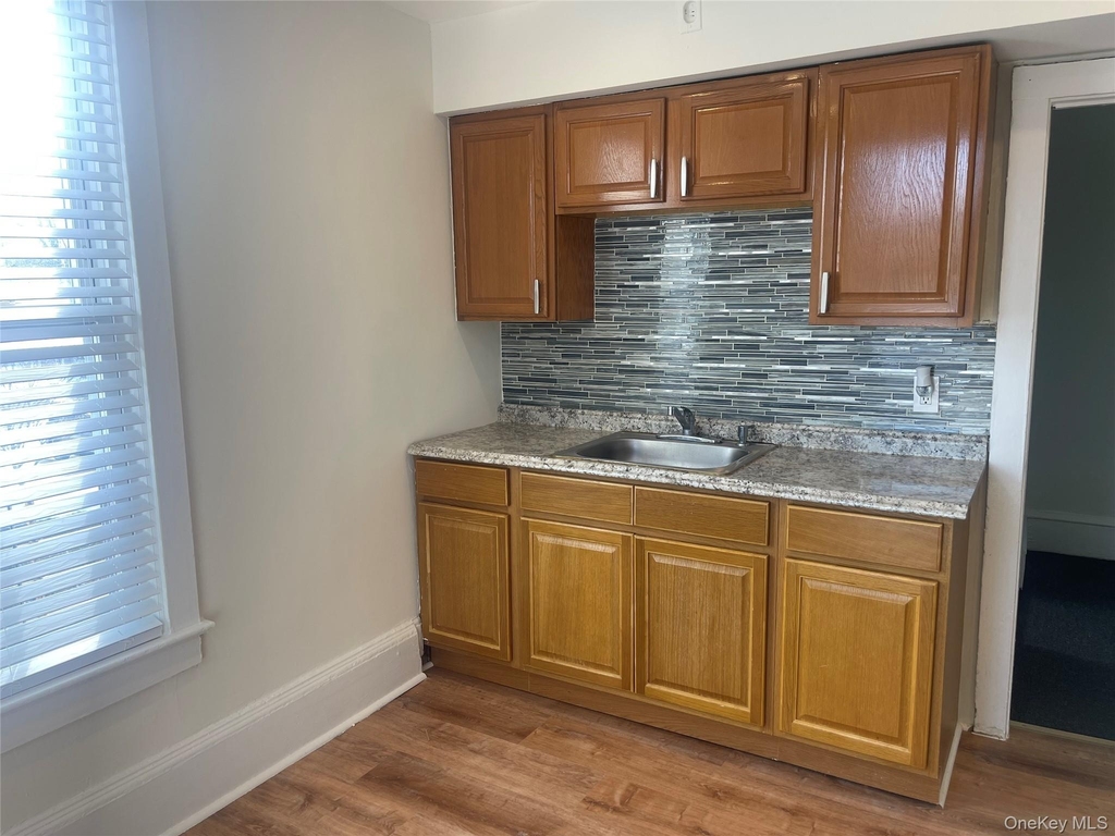 200 Claridge Avenue - Photo 2