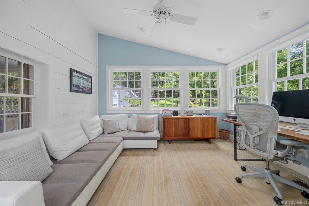 176 Schoolhouse Road - Photo 17