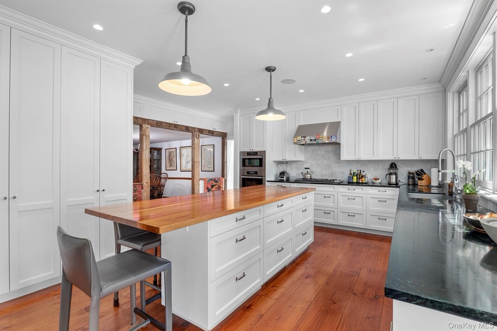 176 Schoolhouse Road - Photo 9