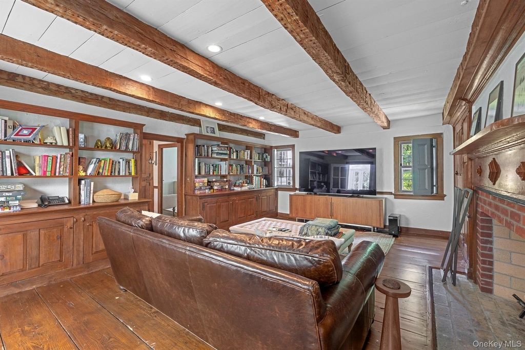 176 Schoolhouse Road - Photo 12