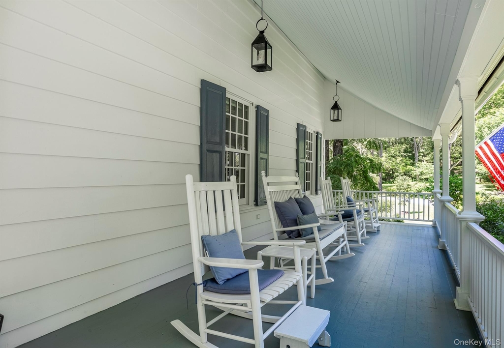 176 Schoolhouse Road - Photo 7