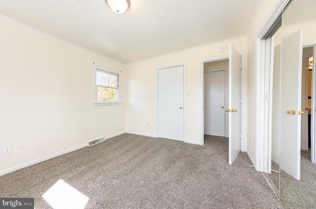 8430 Courthouse Road - Photo 11