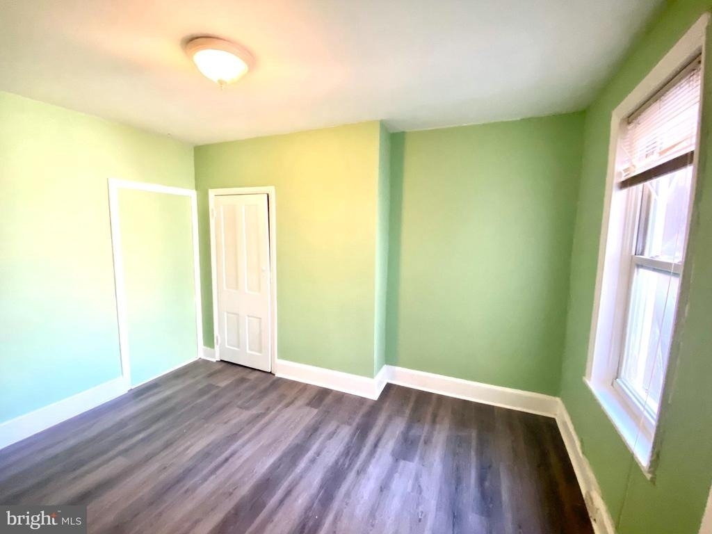 1107 W Colona Street - Photo 3