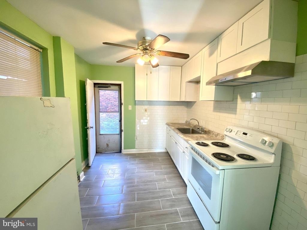 1107 W Colona Street - Photo 6