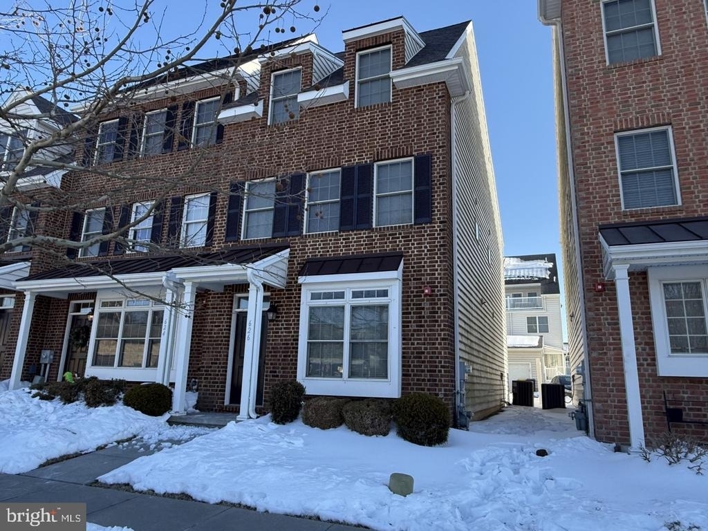 626 D Street - Photo 3