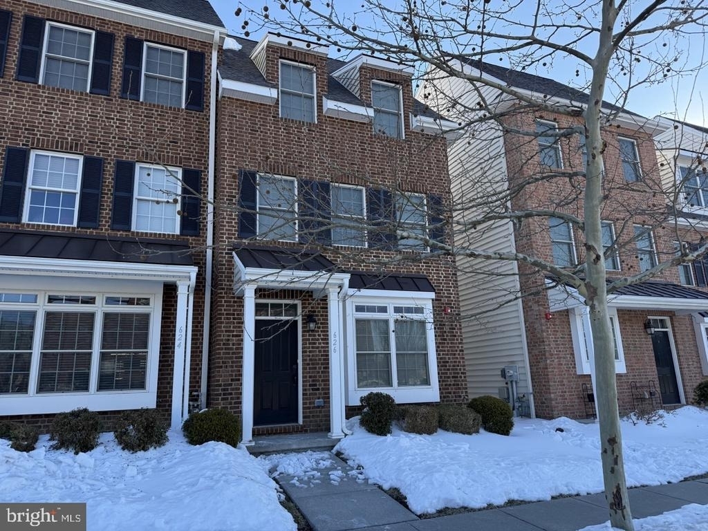 626 D Street - Photo 2