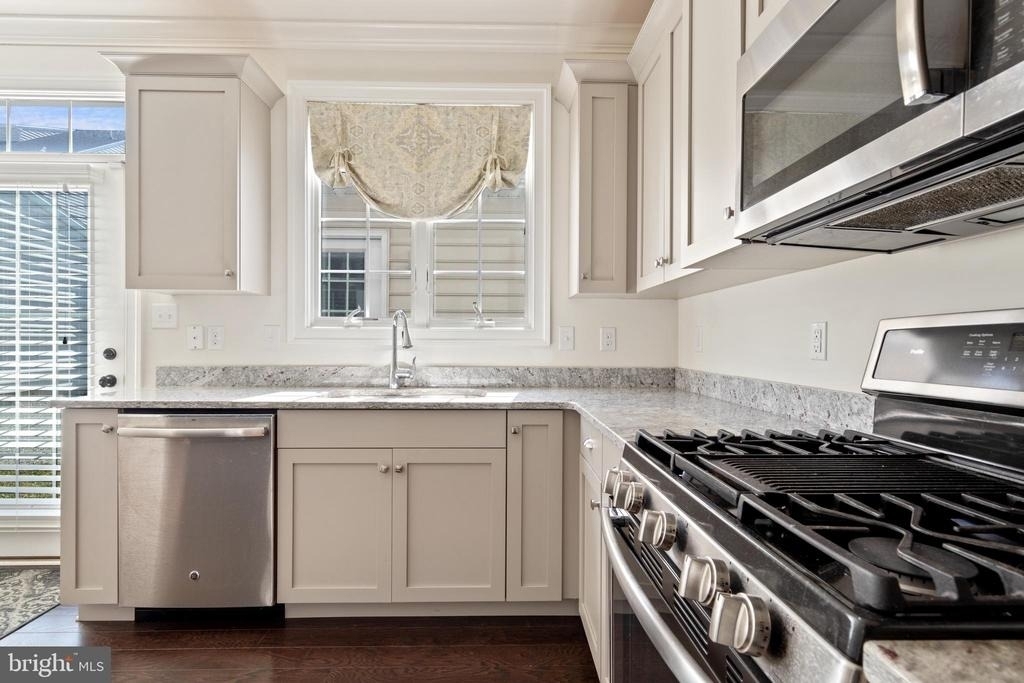 626 D Street - Photo 11