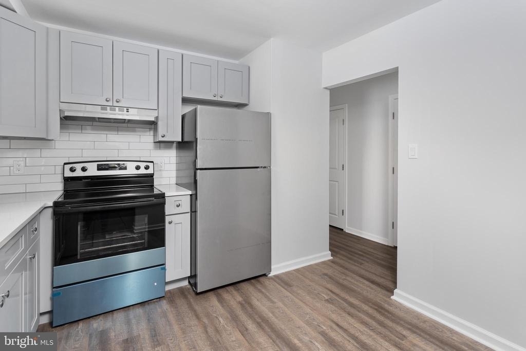 20-1 Florence Tollgate Place - Photo 4