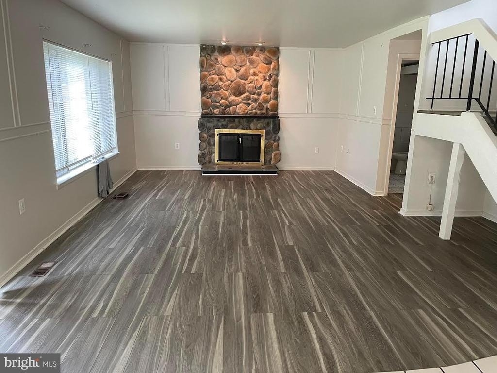 9129 Tulip Grove Road - Photo 4
