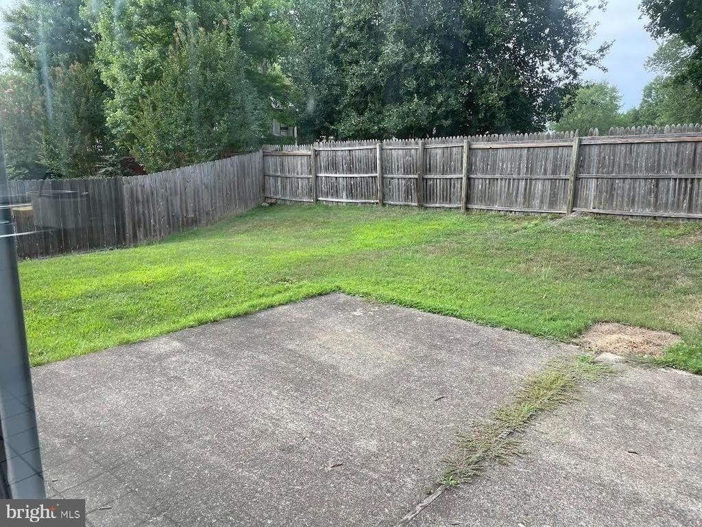 9129 Tulip Grove Road - Photo 11