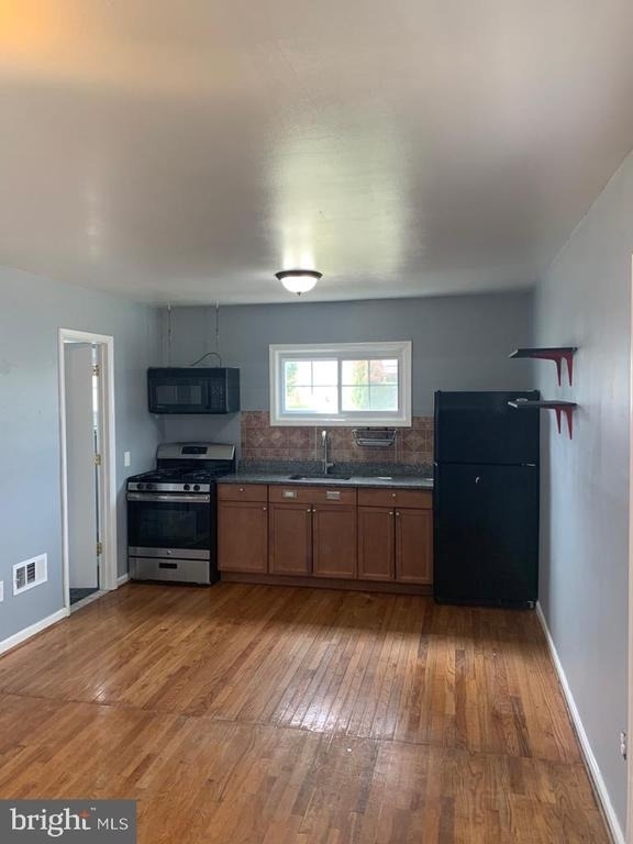 13807 Eastland Street - Photo 14