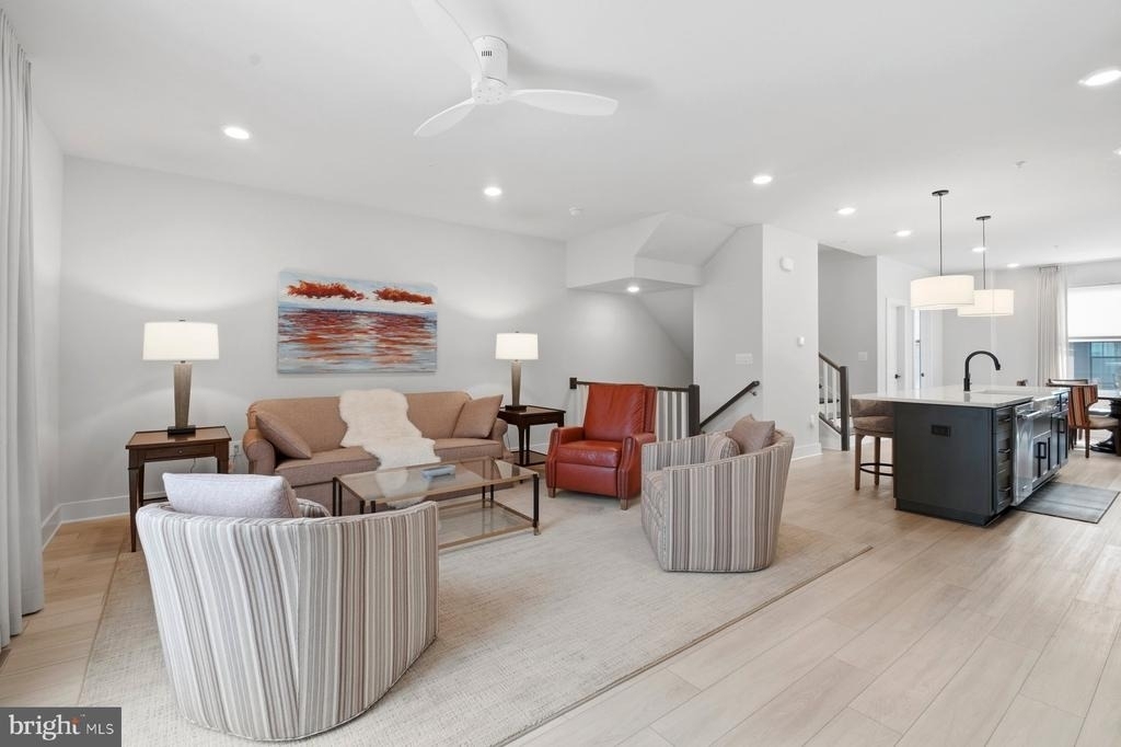 100 Glass Lane - Photo 9