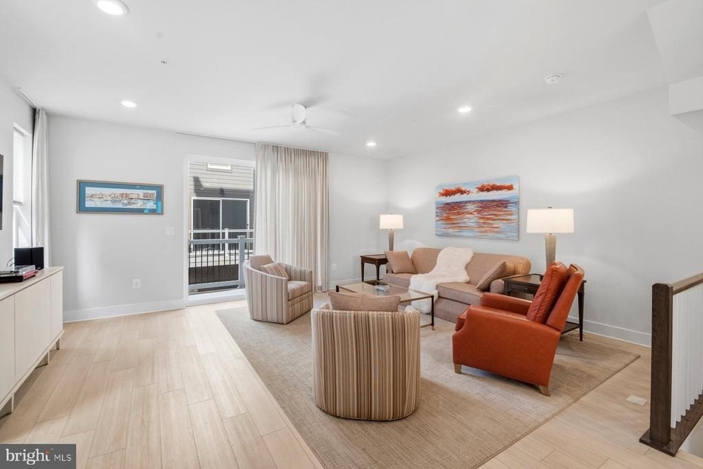 100 Glass Lane - Photo 10