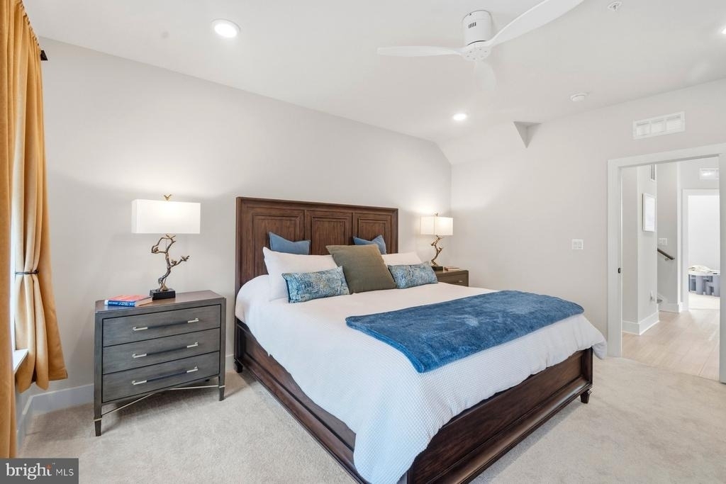 100 Glass Lane - Photo 21
