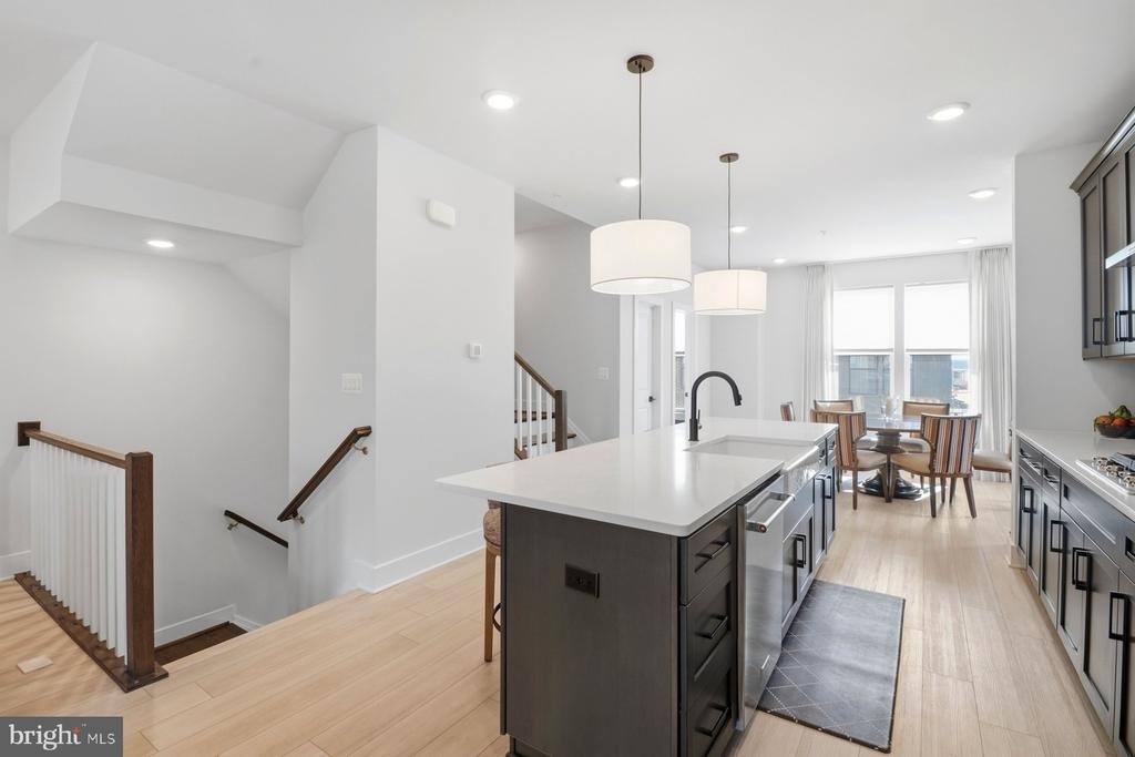 100 Glass Lane - Photo 6