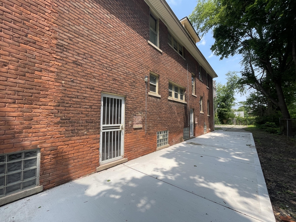 4708 Lakewood Street - Photo 16
