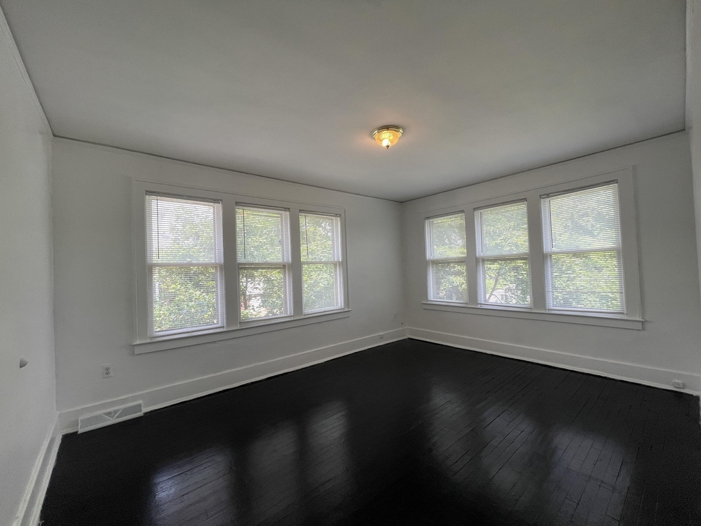 4708 Lakewood Street - Photo 13