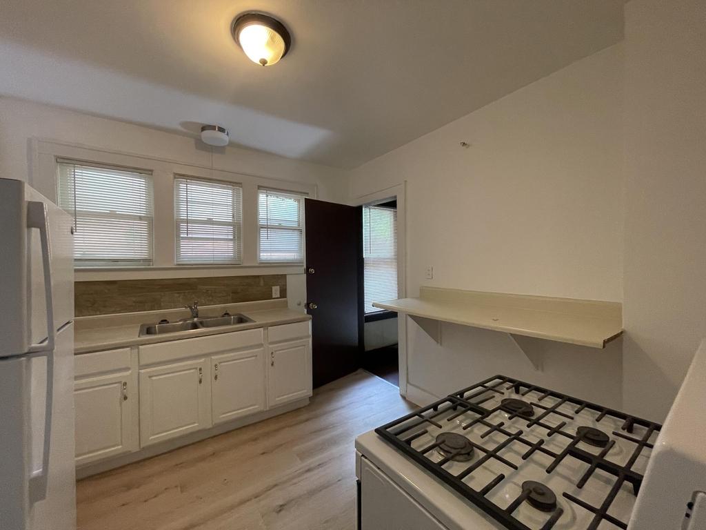 4708 Lakewood Street - Photo 8