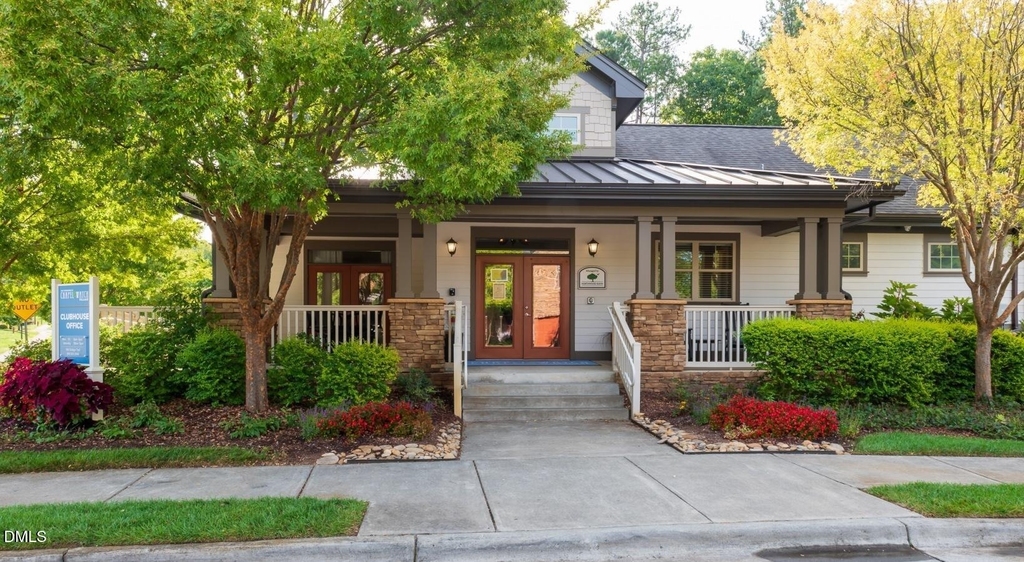 100 Ginkgo Trail - Photo 2