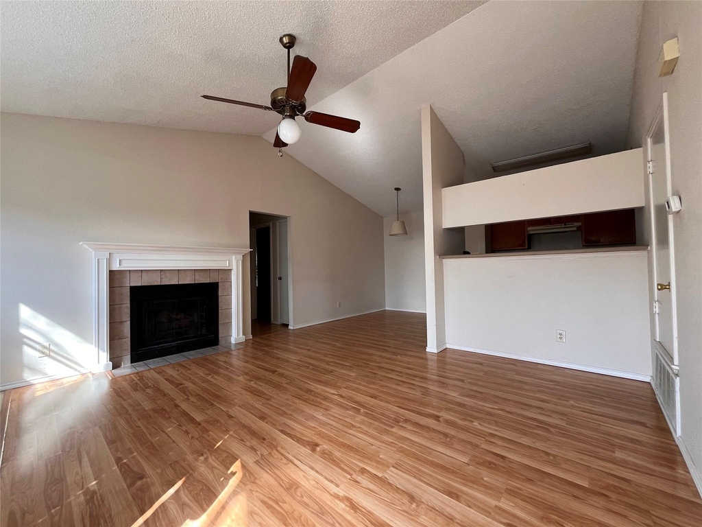 433 Sailmaster St - Photo 1
