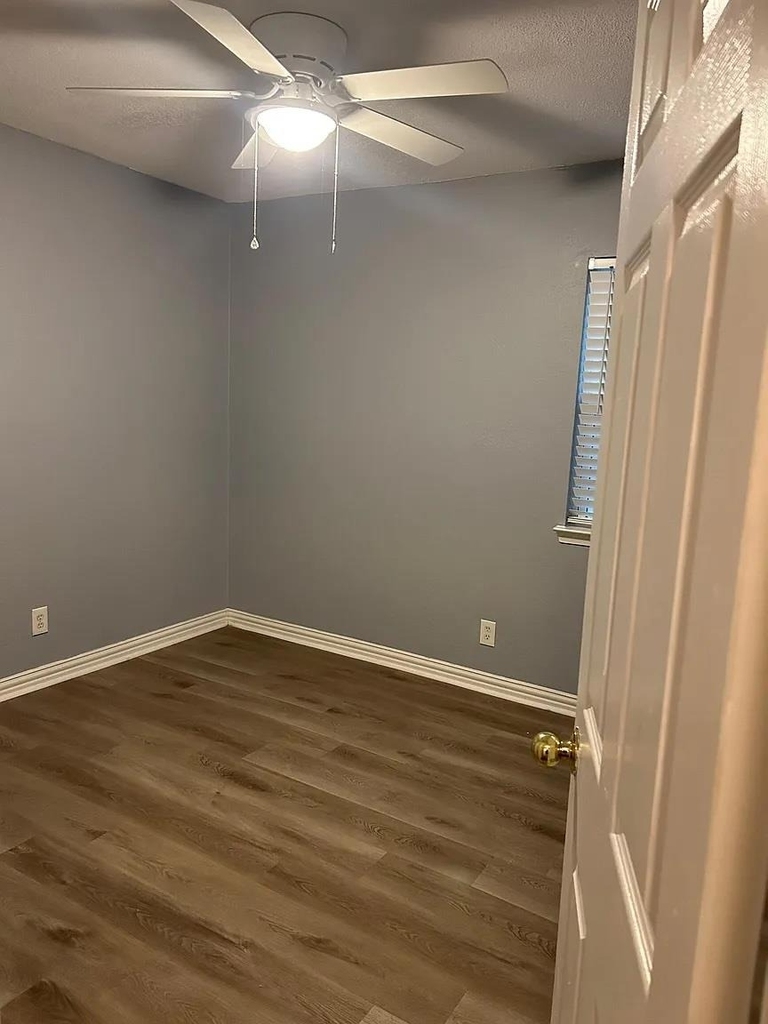 6902 Colony Park Dr - Photo 18
