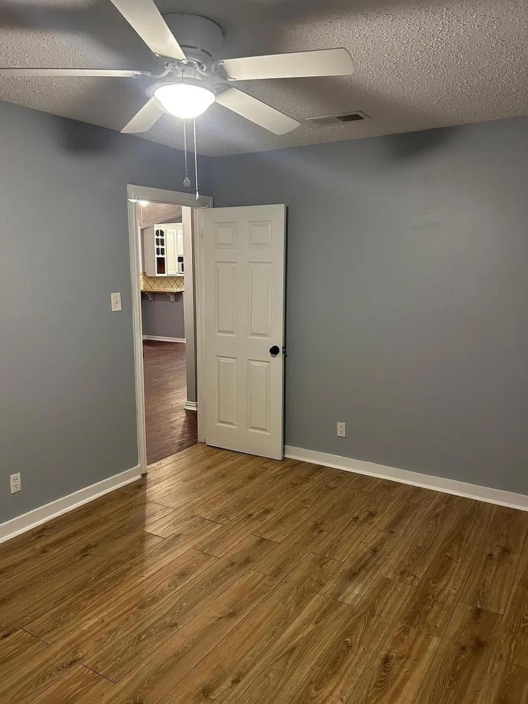 6902 Colony Park Dr - Photo 15