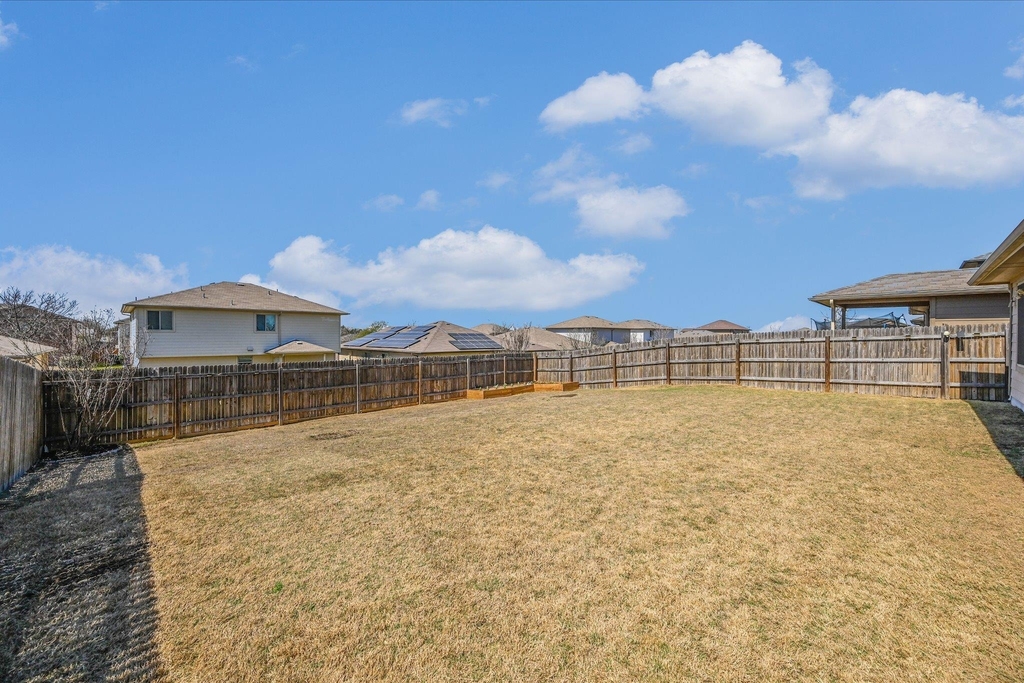 725 Pinnacle Dr - Photo 19