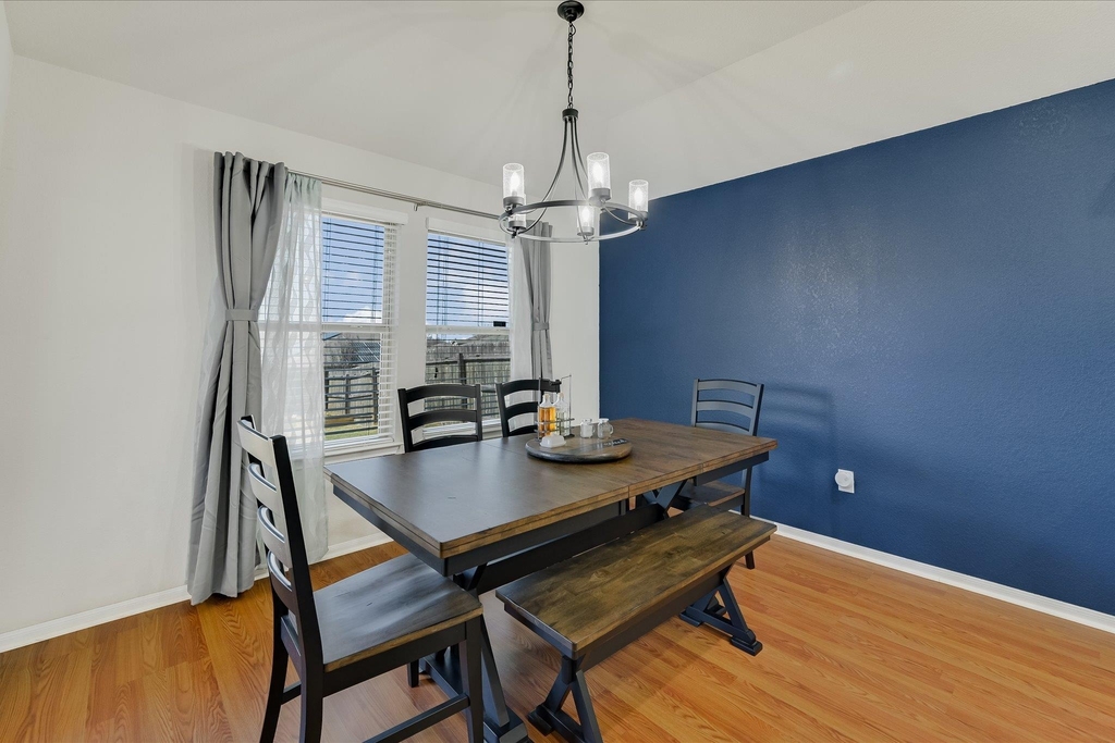 725 Pinnacle Dr - Photo 8