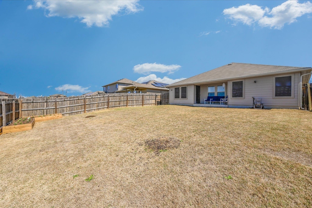 725 Pinnacle Dr - Photo 18