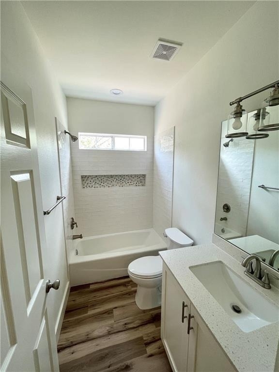 104 Cowal Dr S - Photo 11