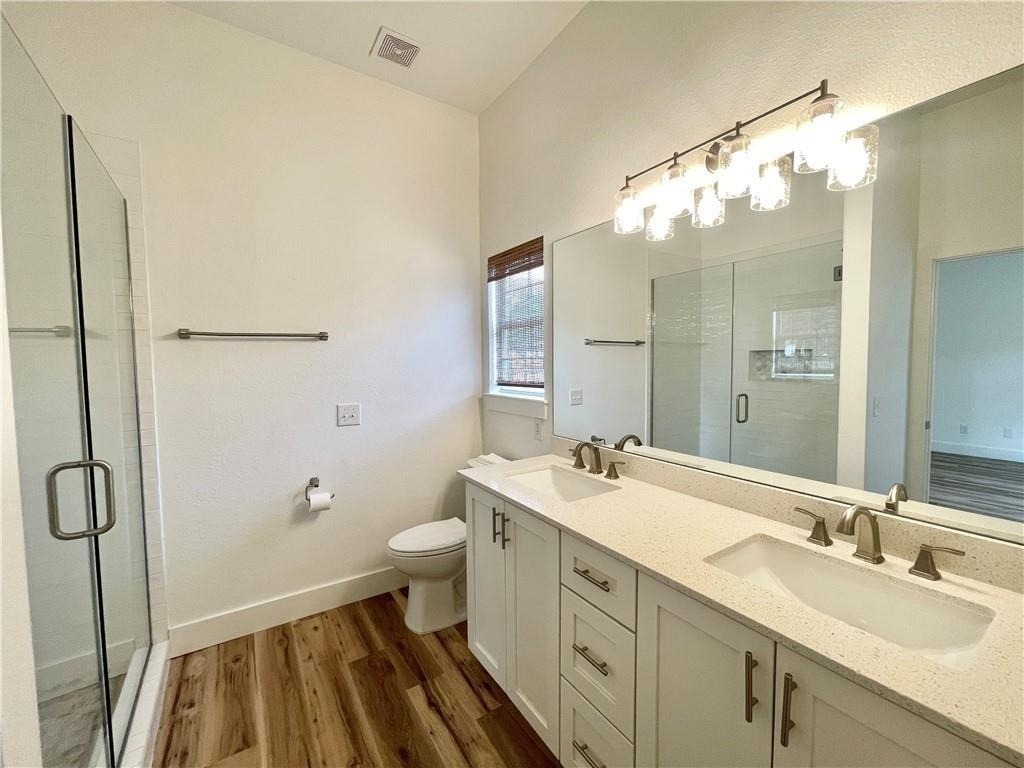 104 Cowal Dr S - Photo 7