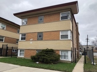 2254 W Garfield Boulevard - Photo 0