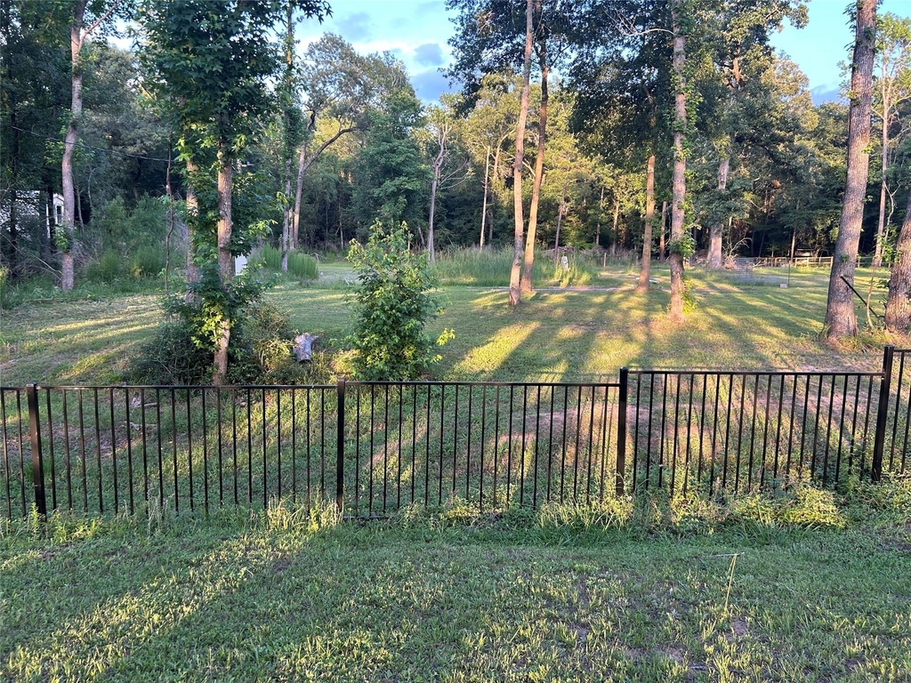 13881 Park Ave - Photo 2