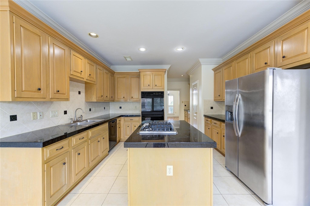 1502 Ashbury Park Lane - Photo 16