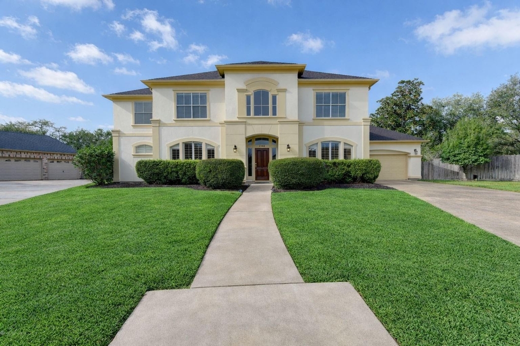 1502 Ashbury Park Lane - Photo 0