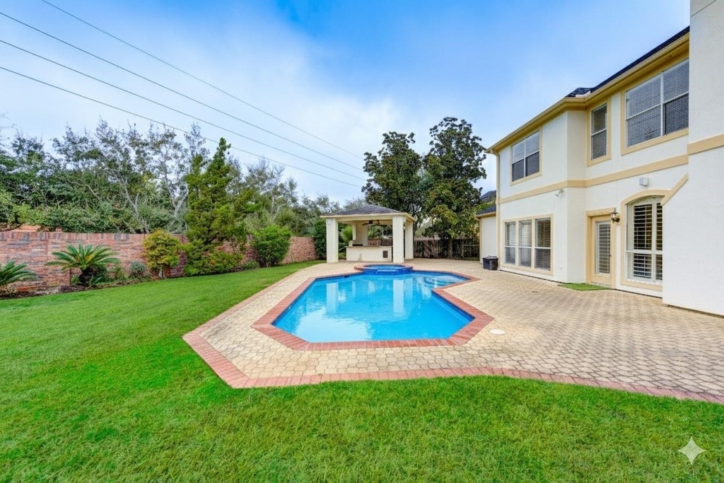 1502 Ashbury Park Lane - Photo 1