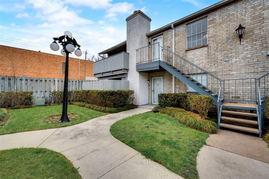 8787 Brae Acres Road - Photo 14