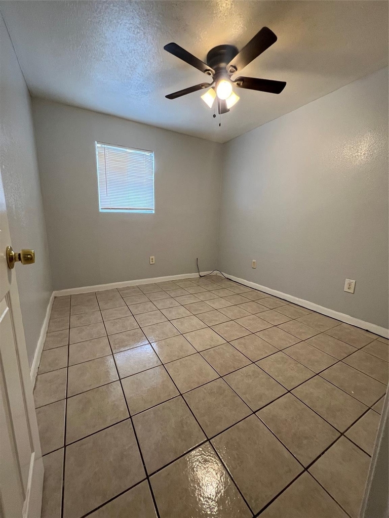 7518 Morley Street - Photo 8