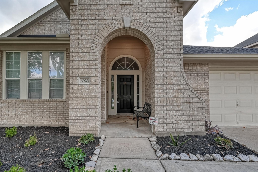 6923 Grants Hollow Lane - Photo 2