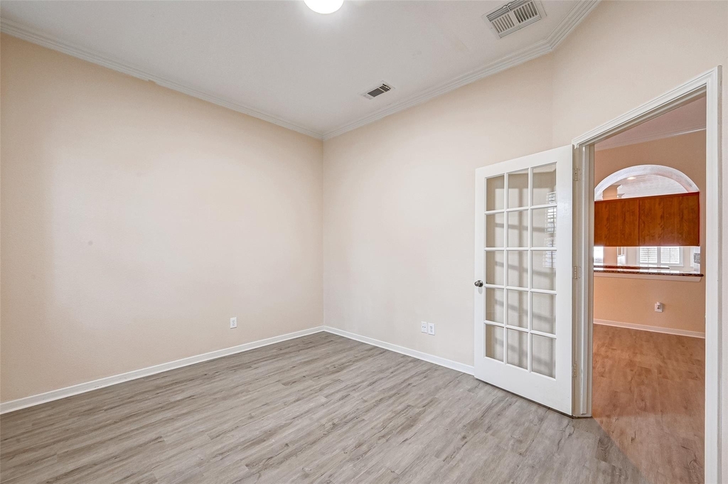 6923 Grants Hollow Lane - Photo 8