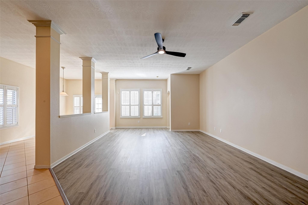 6923 Grants Hollow Lane - Photo 11