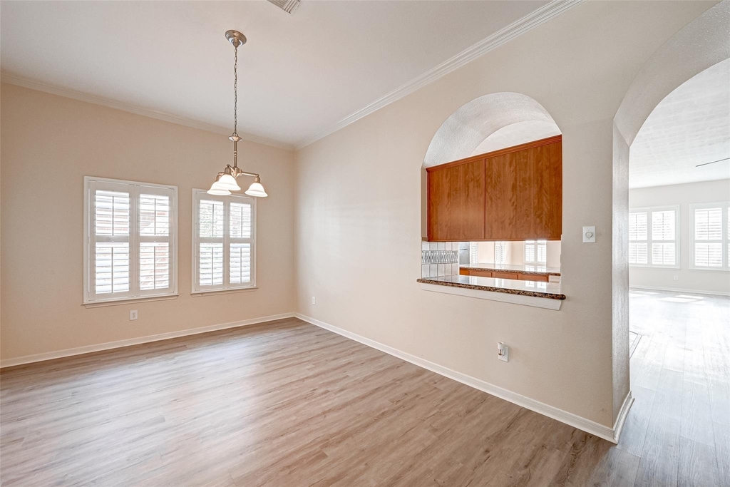 6923 Grants Hollow Lane - Photo 10