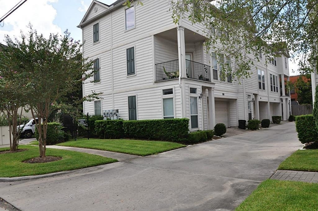 2020 Mason Street - Photo 0