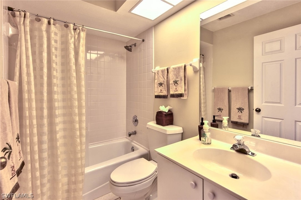 4200 Sawgrass Point Drive - Photo 18