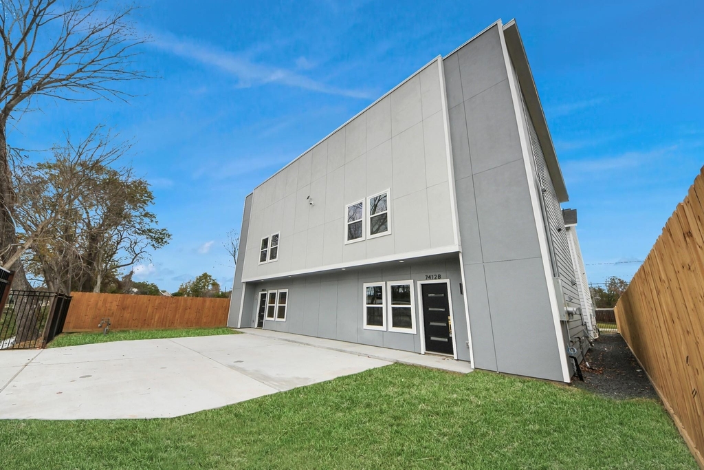 7412 Carver Road - Photo 20