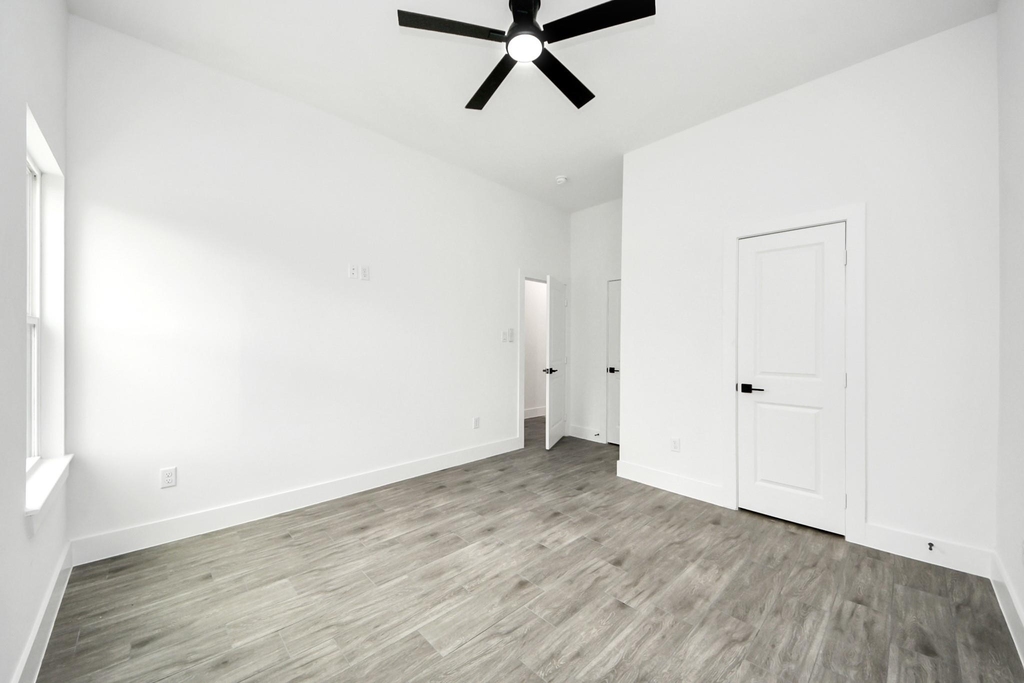 7412 Carver Road - Photo 11