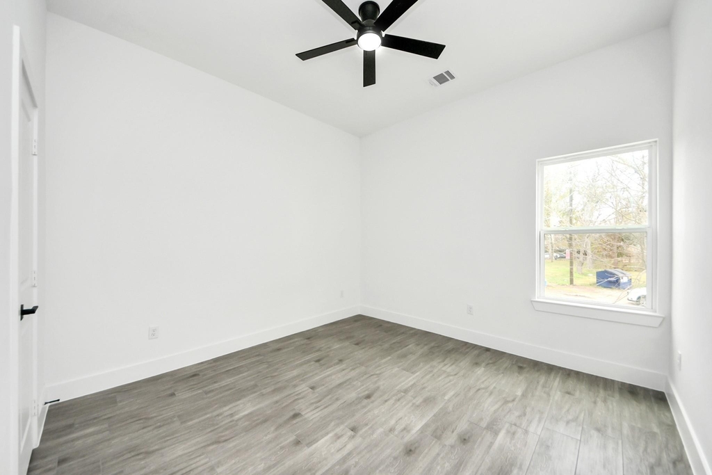 7412 Carver Road - Photo 17