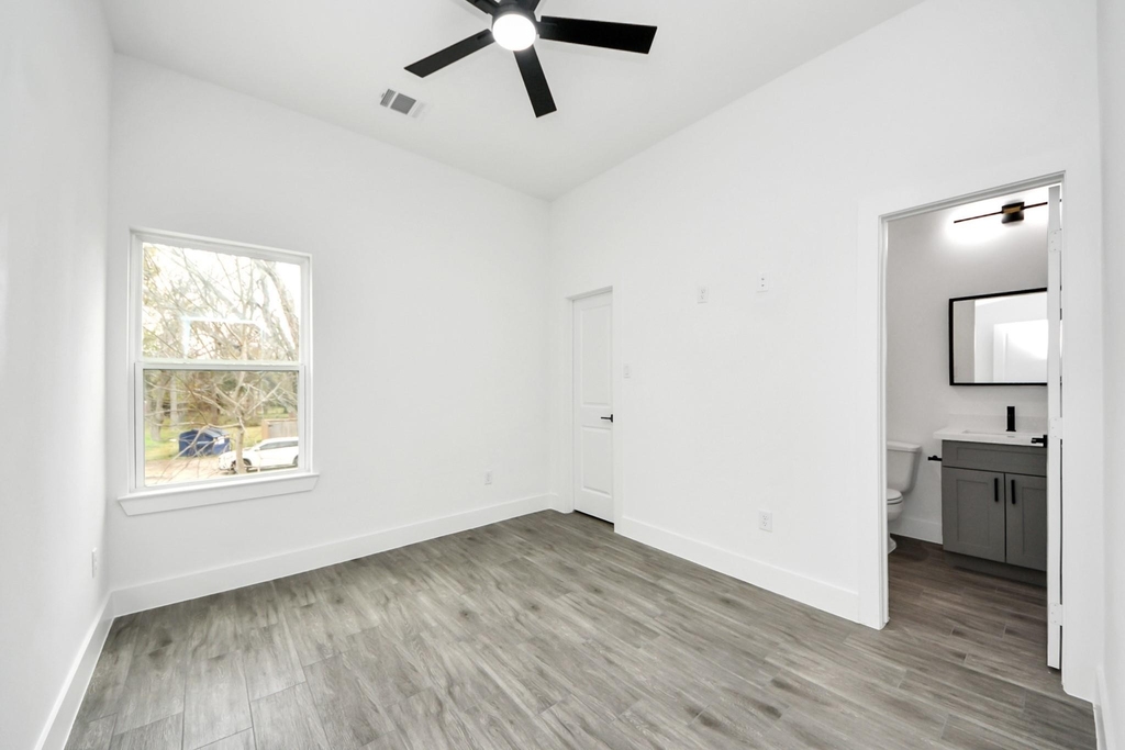 7412 Carver Road - Photo 14