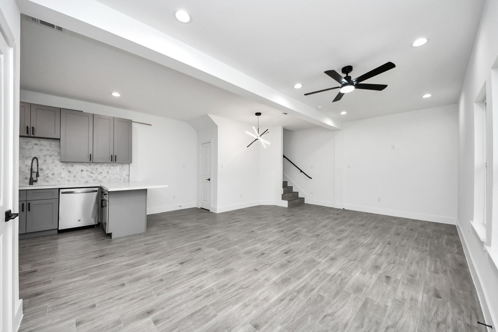 7412 Carver Road - Photo 3